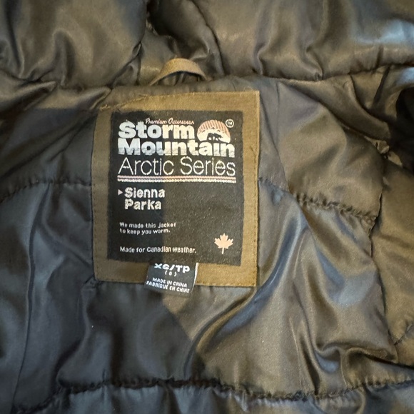 Girls Parka size 6 - Picture 3 of 5